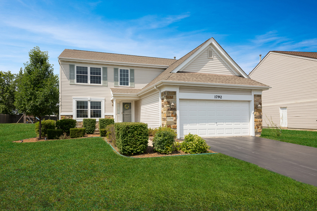 Glenbard West High School Real Estate Listings Main Image