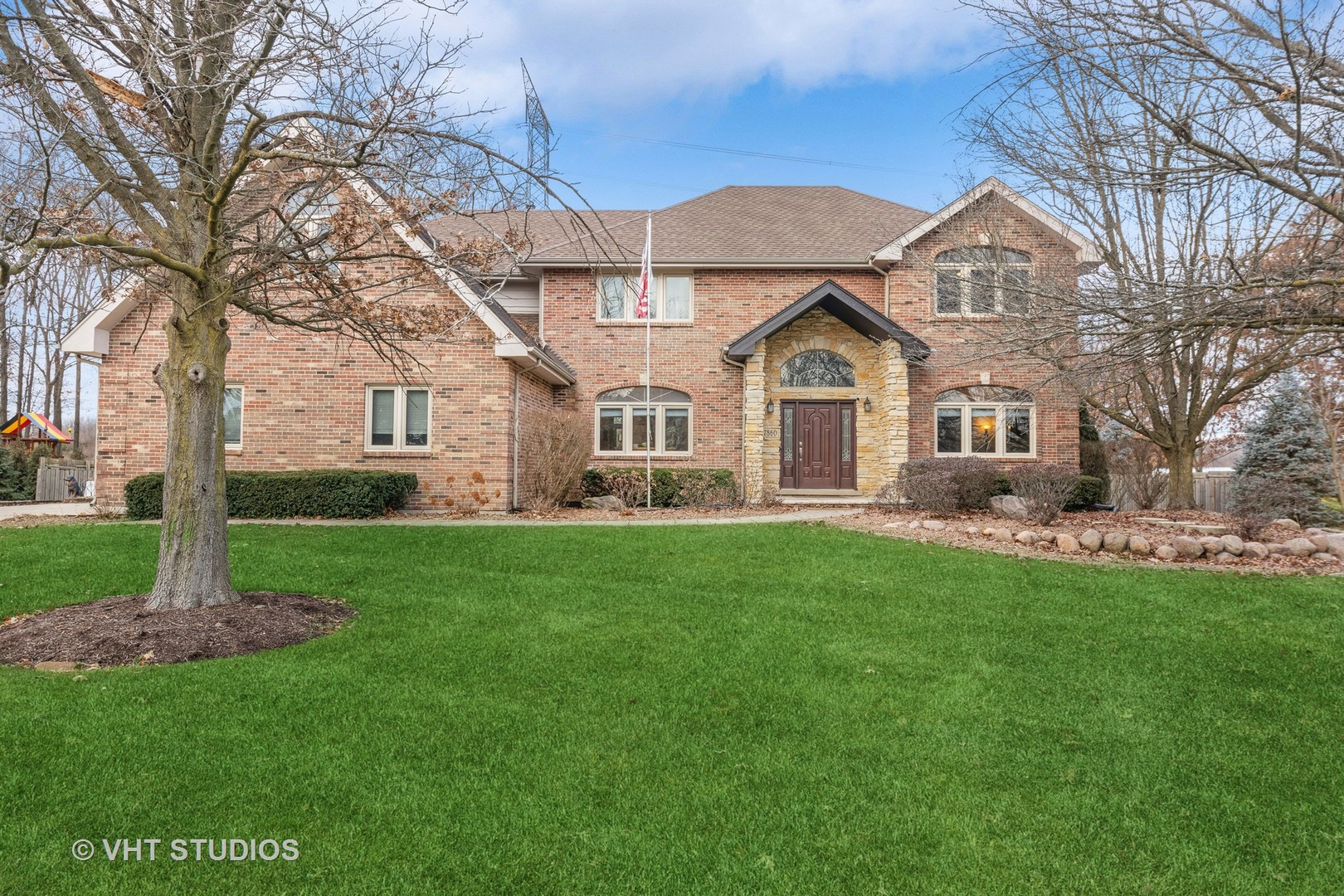 17860 S Crystal Lake Drive Property Photo 1