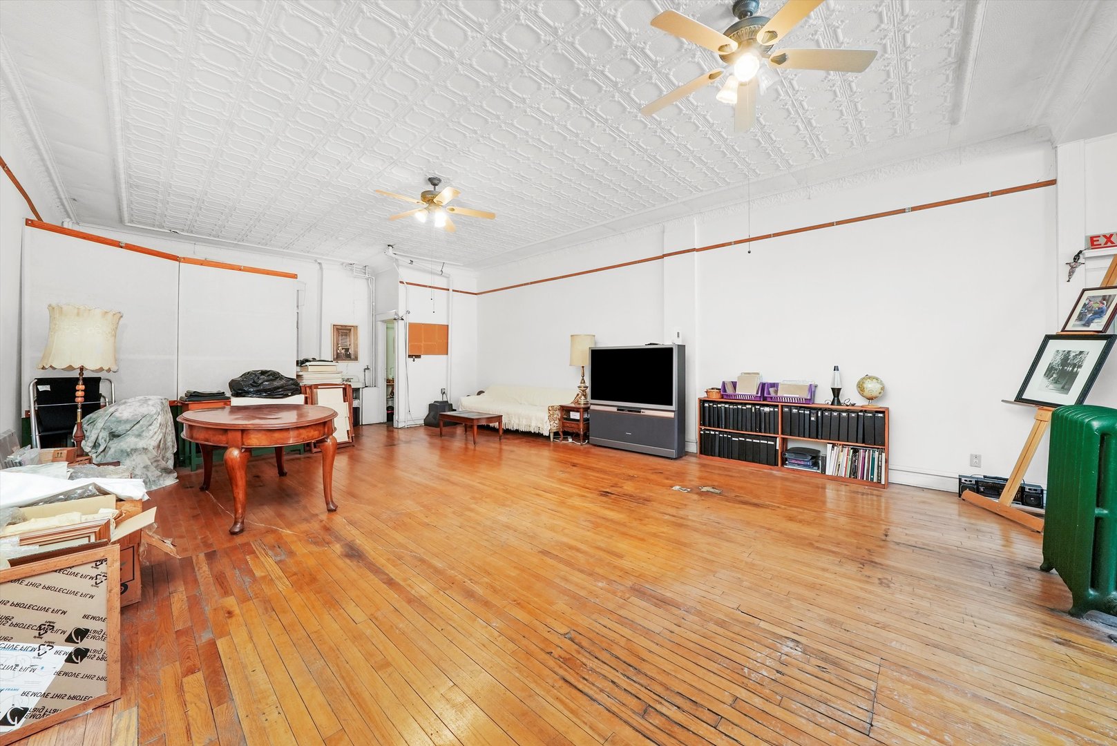 1303 W Chicago Ave Property Photo 5
