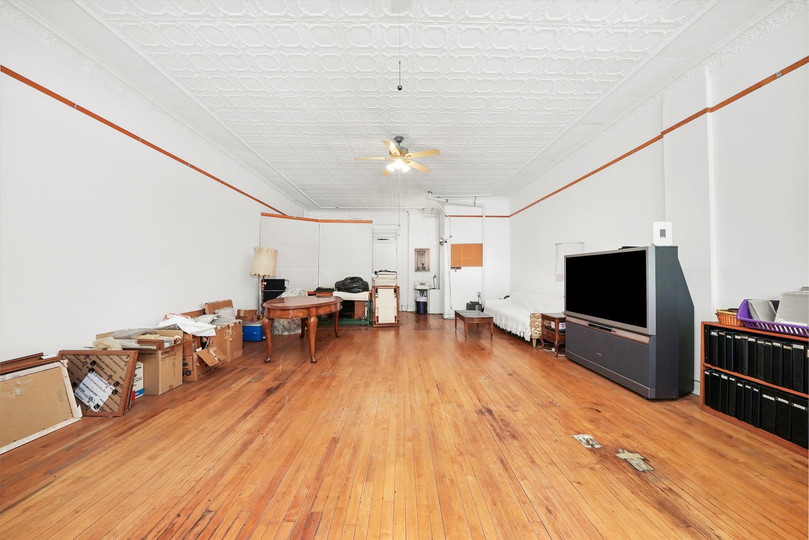 1303 W Chicago Ave Property Photo 7