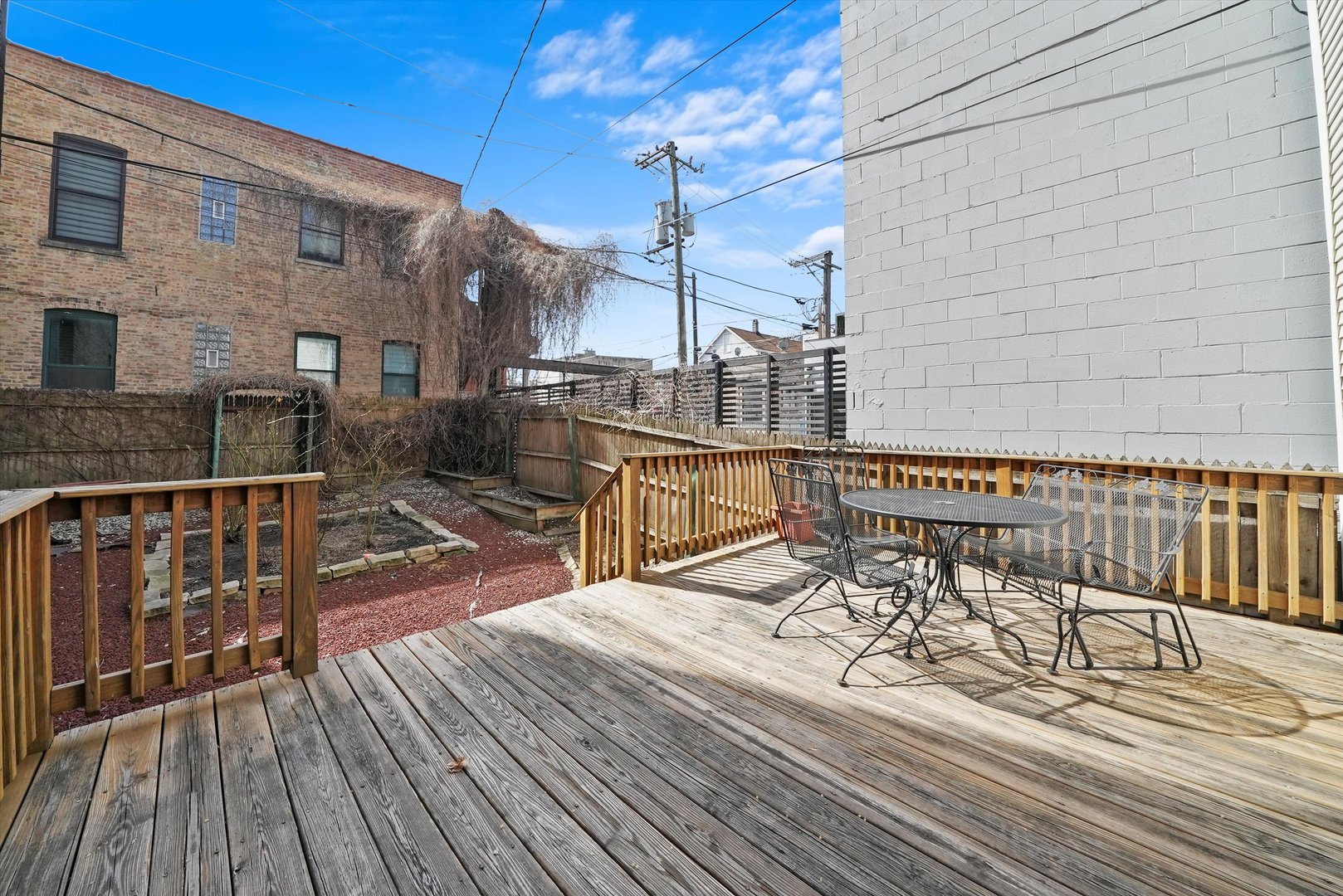 1303 W Chicago Ave Property Photo 12