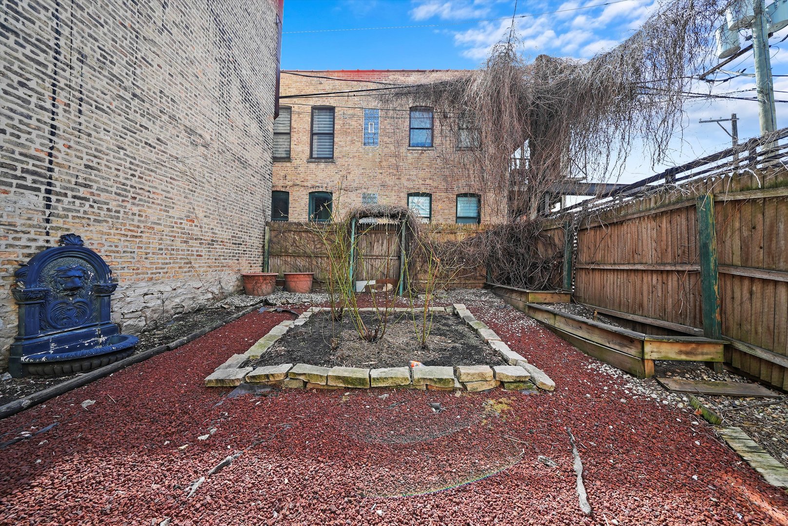 1303 W Chicago Ave Property Photo 14