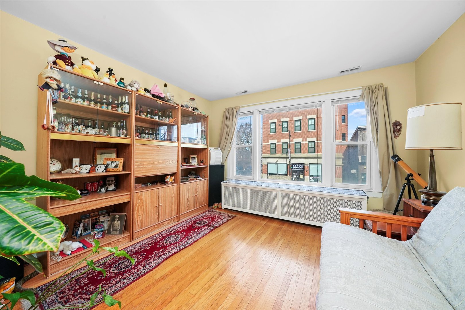 1303 W Chicago Ave Property Photo 16