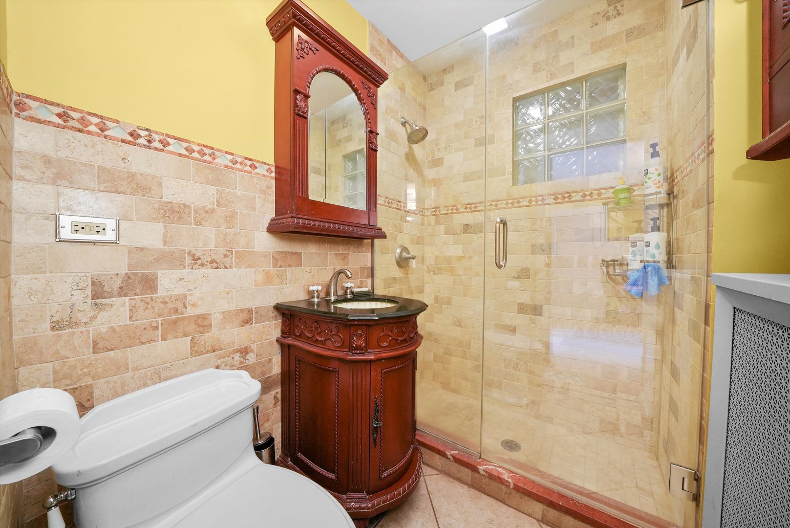 1303 W Chicago Ave Property Photo 24