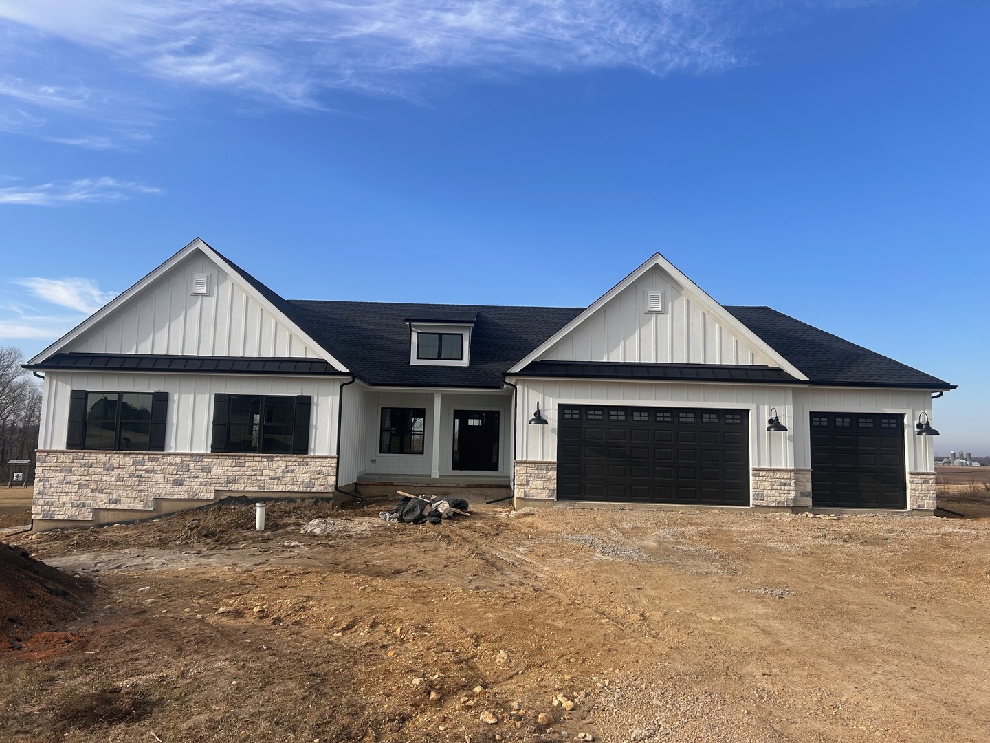 15810 S Stonewall Drive Property Photo
