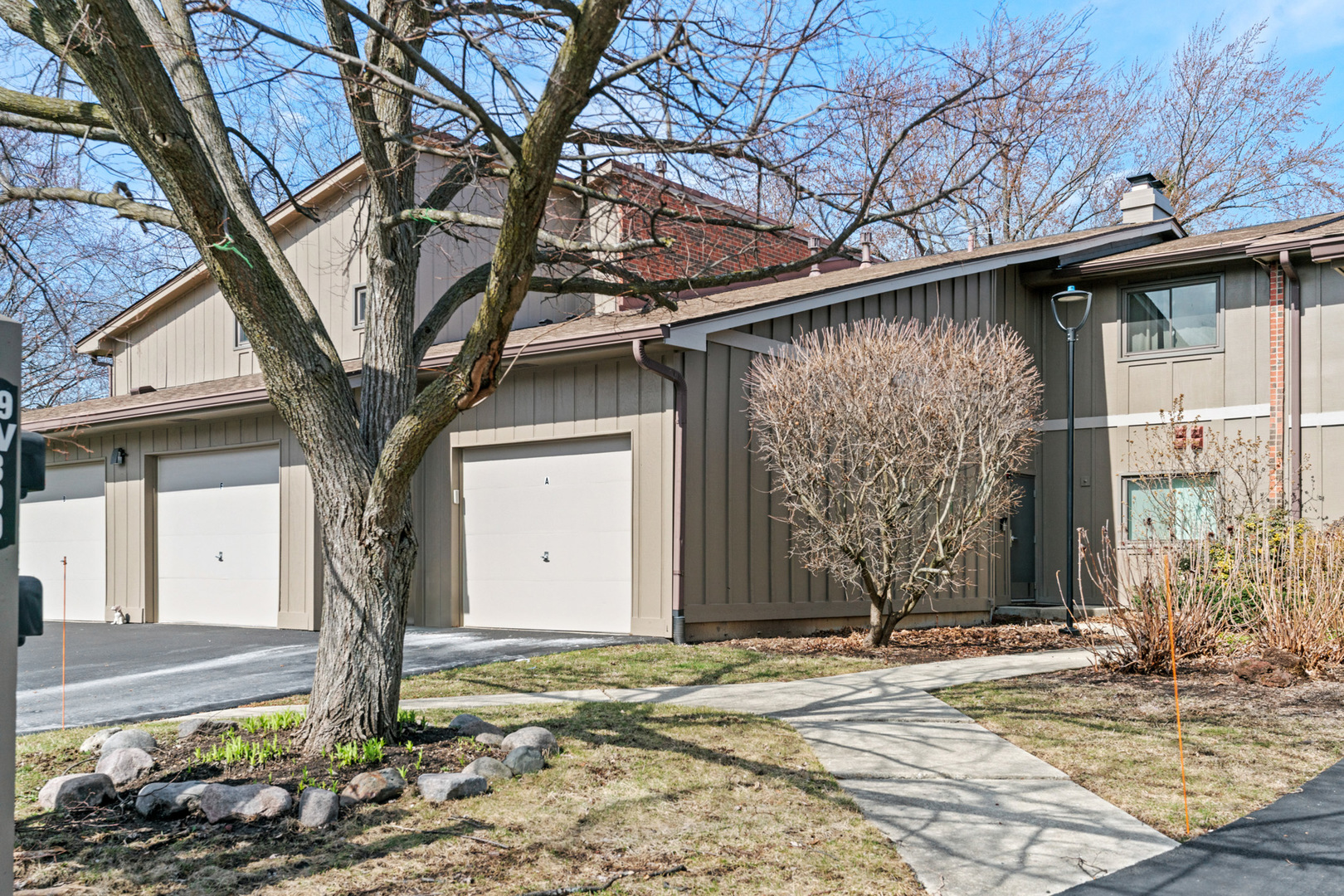 29w390 Emerald Green Drive A Property Photo