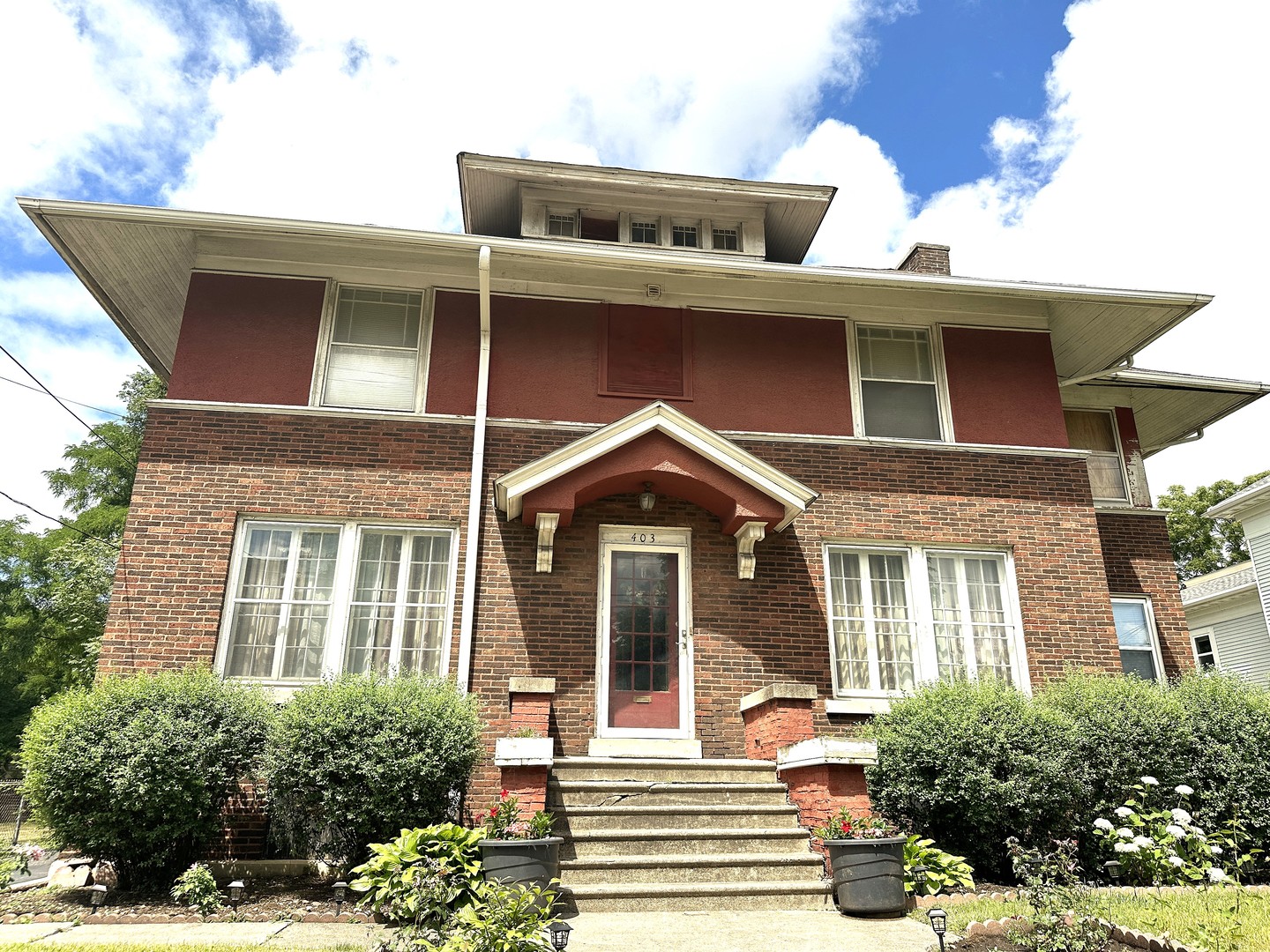 403 Richards Street Property Photo
