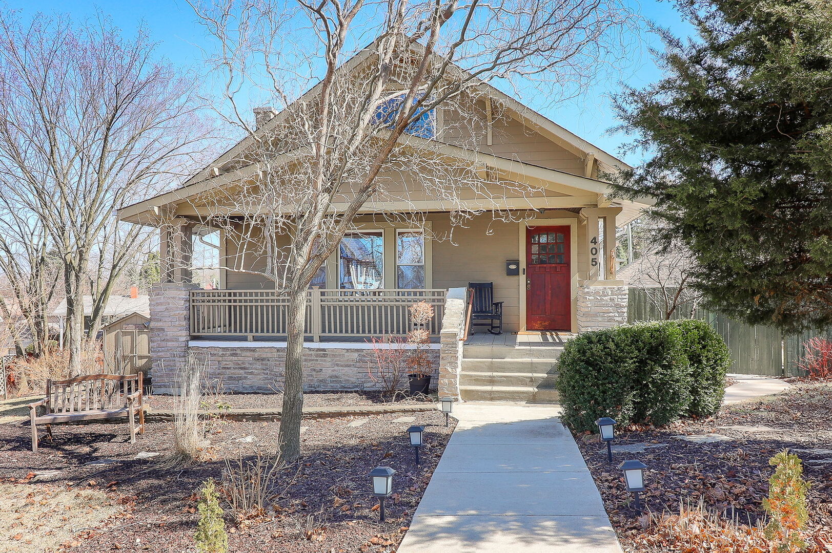 405 Singer Avenue Property Photo