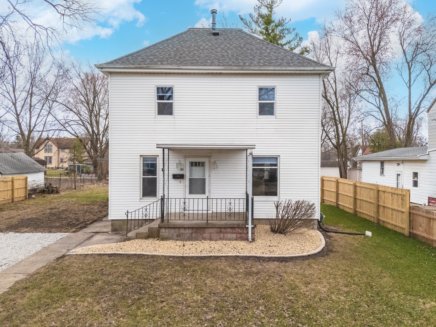 309 E Cherry Street Property Photo