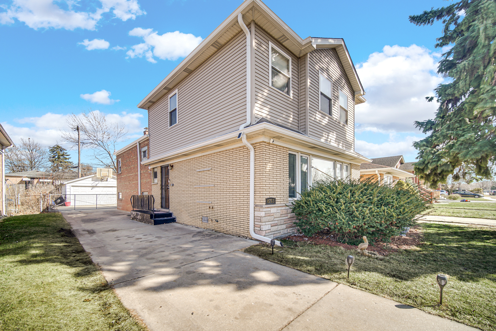 8713 S Washtenaw Avenue Property Photo