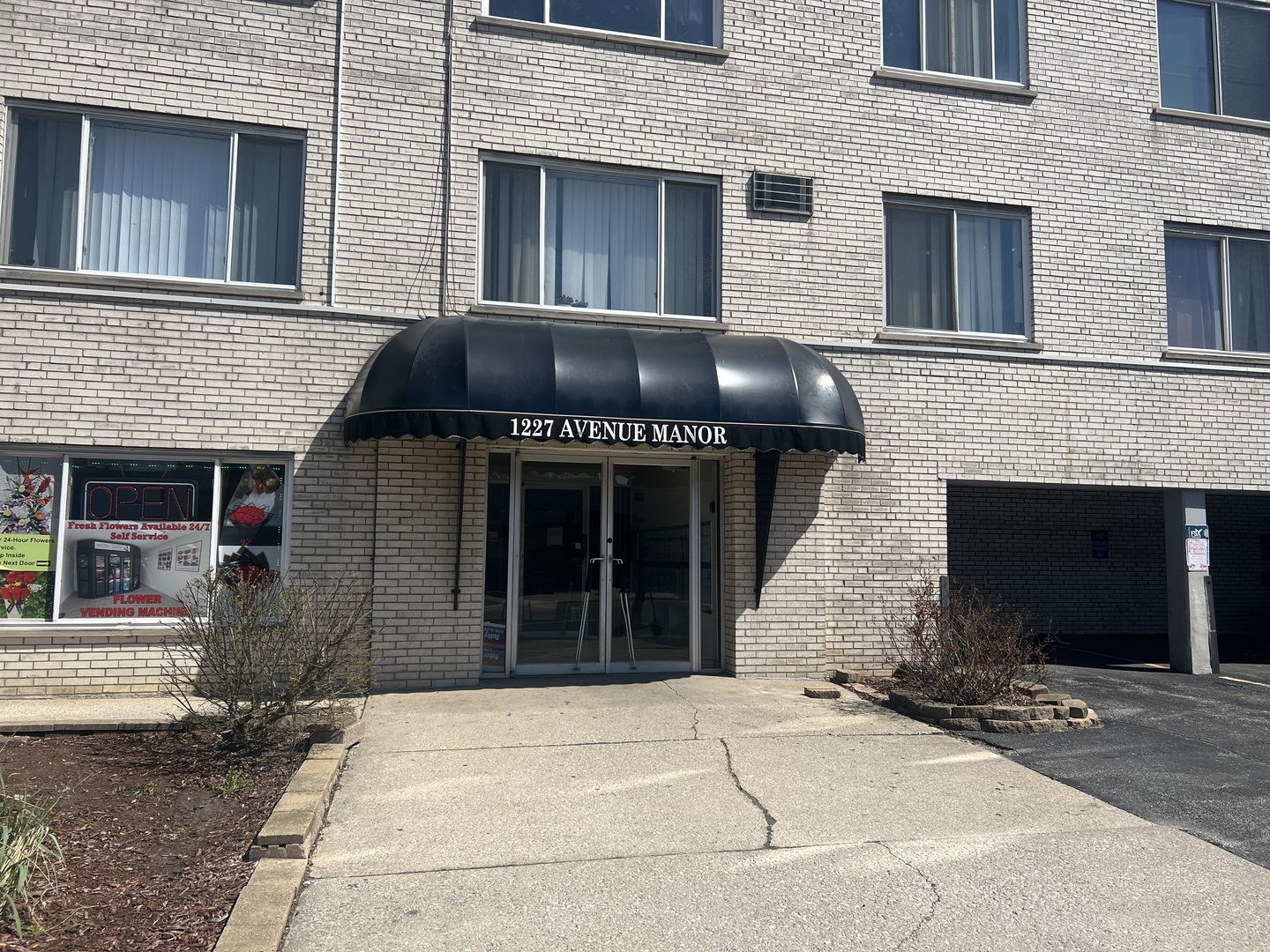 1227 S Harlem Avenue 512 Property Photo