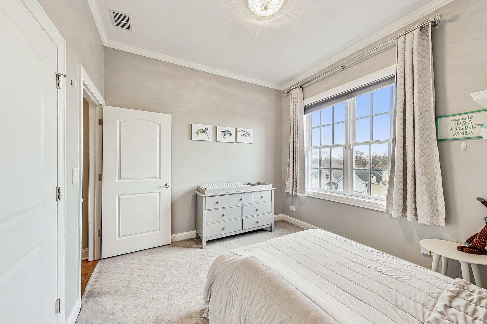 2238 W Belmont Avenue 4e Property Photo 23