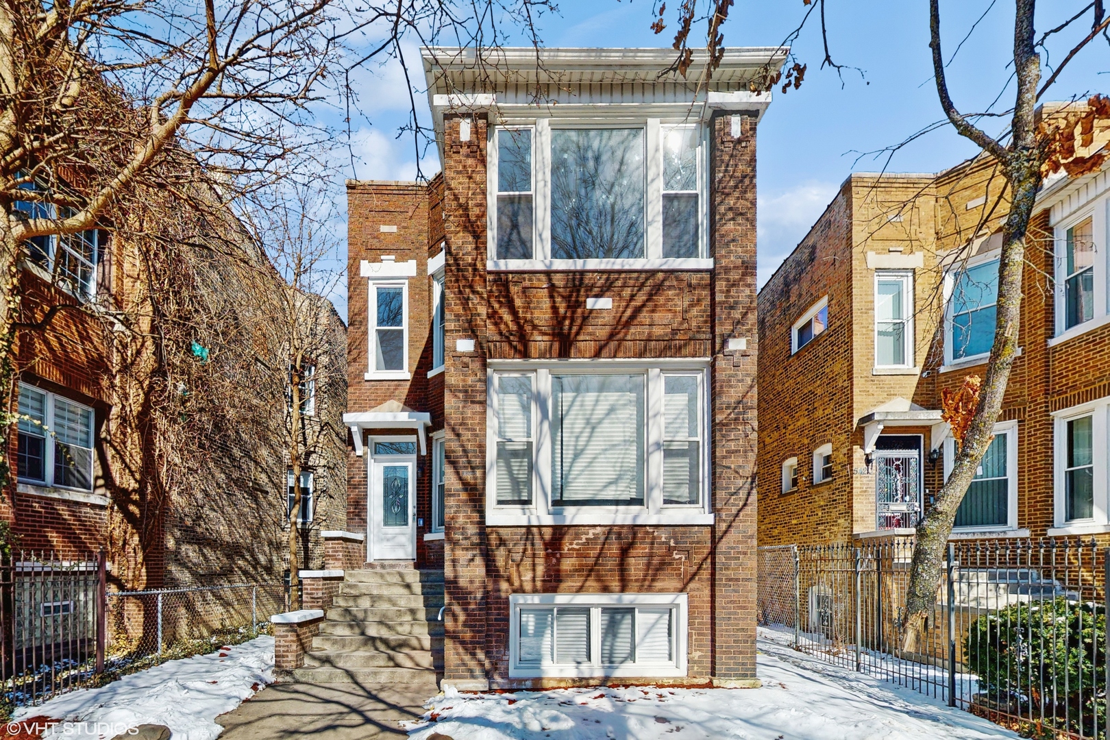5426 W Monroe Street Property Photo 1