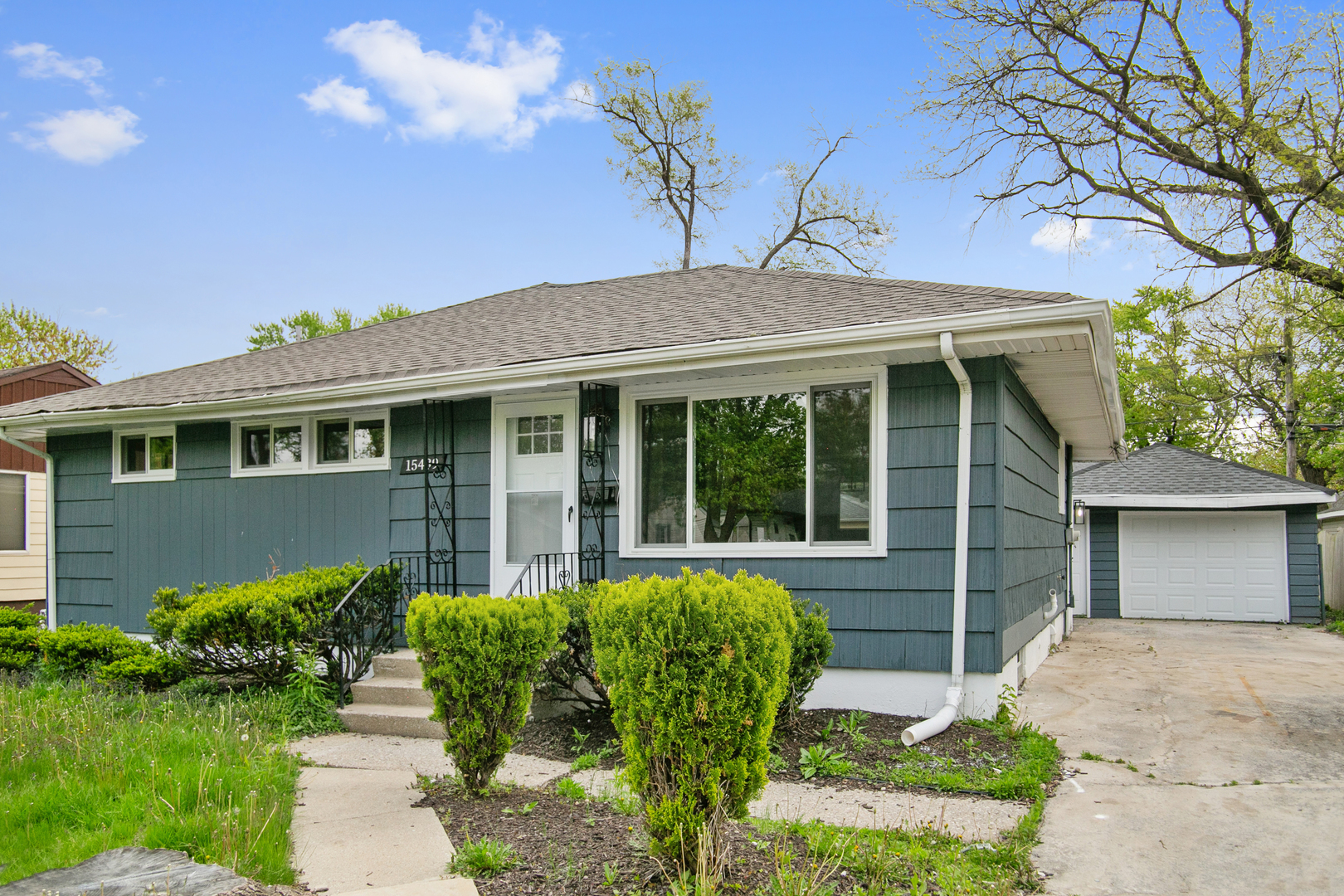 15439 Cherry Street Property Photo