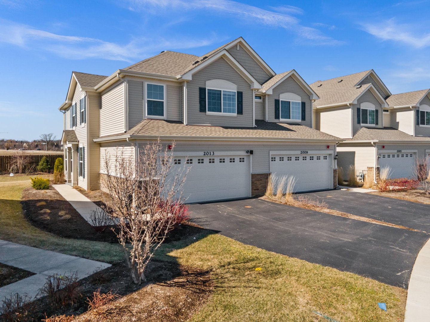 Batavia Sr High School Real Estate Listings Main Image