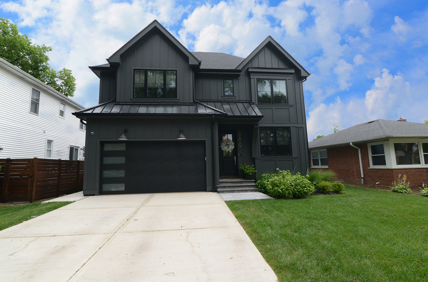 889 S Fairfield Avenue Property Photo