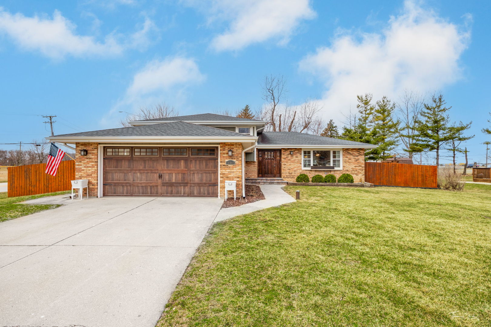 16960 S Plainsman Court Property Photo
