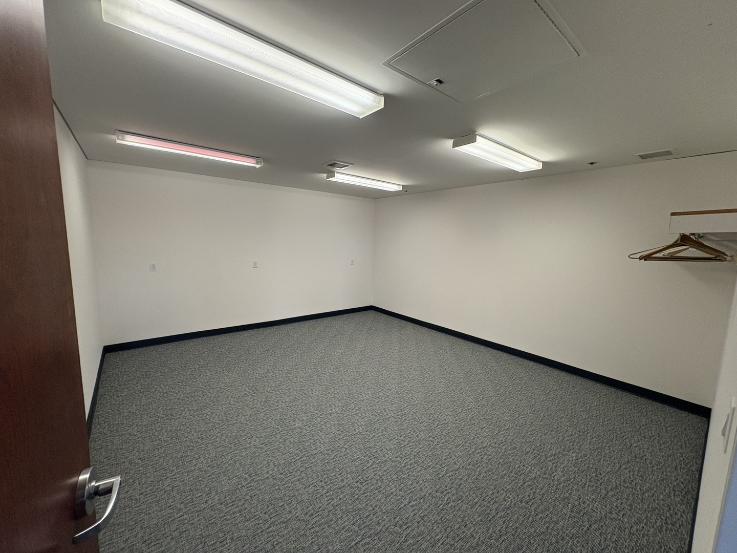 1 Dearborn Square 300 Property Photo 4