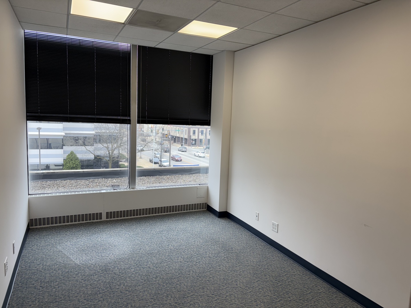 1 Dearborn Square 300 Property Photo 7