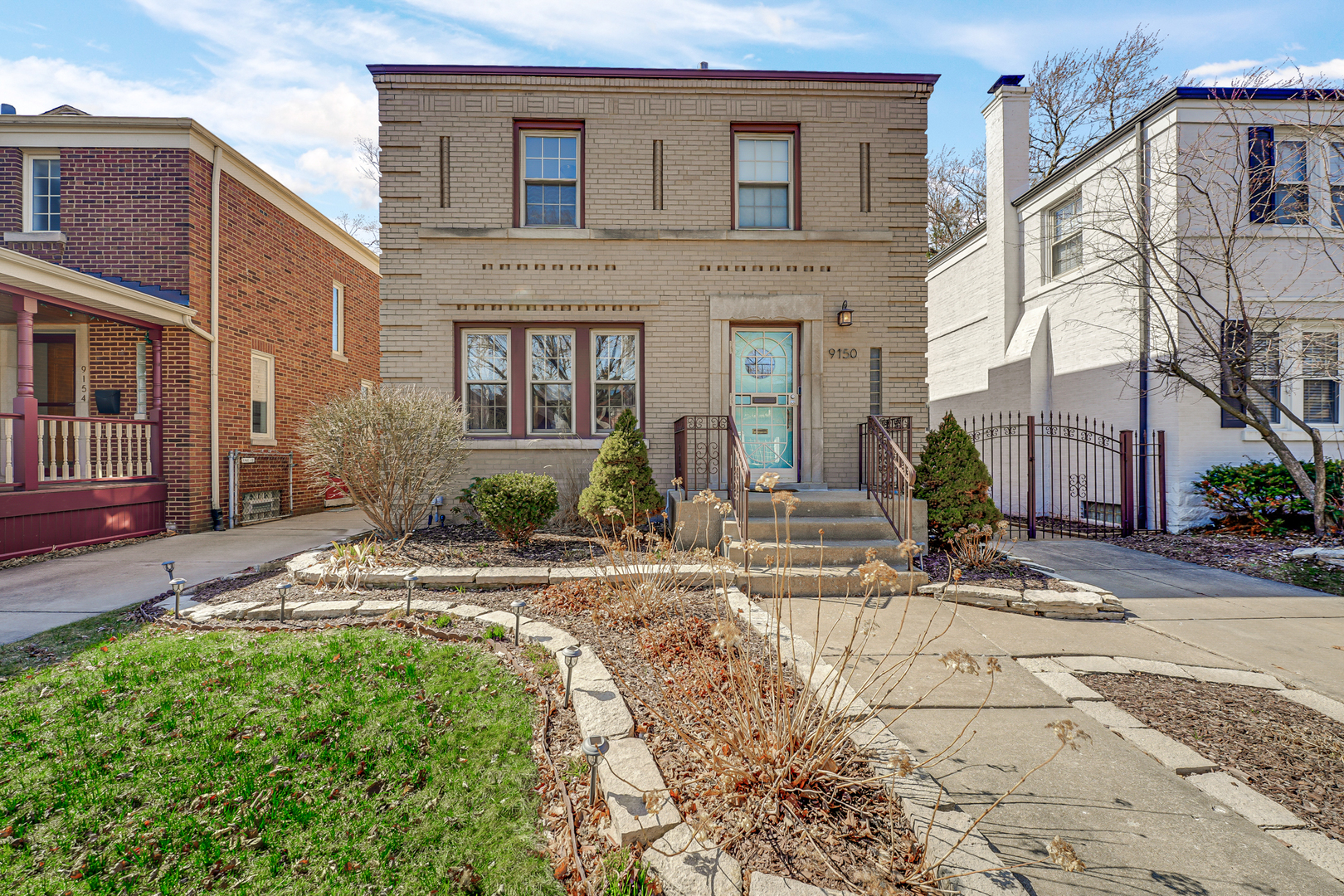 9150 S Oakley Avenue Property Photo