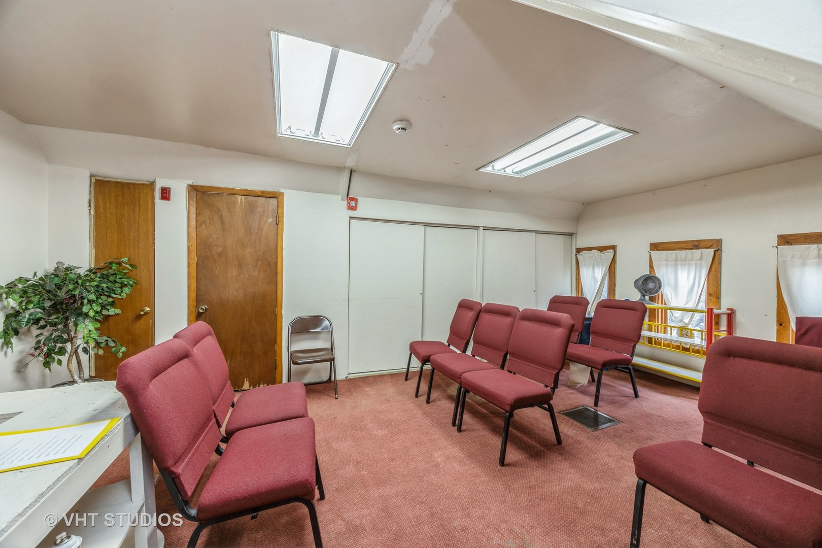 316 N Austin Boulevard Property Photo 19