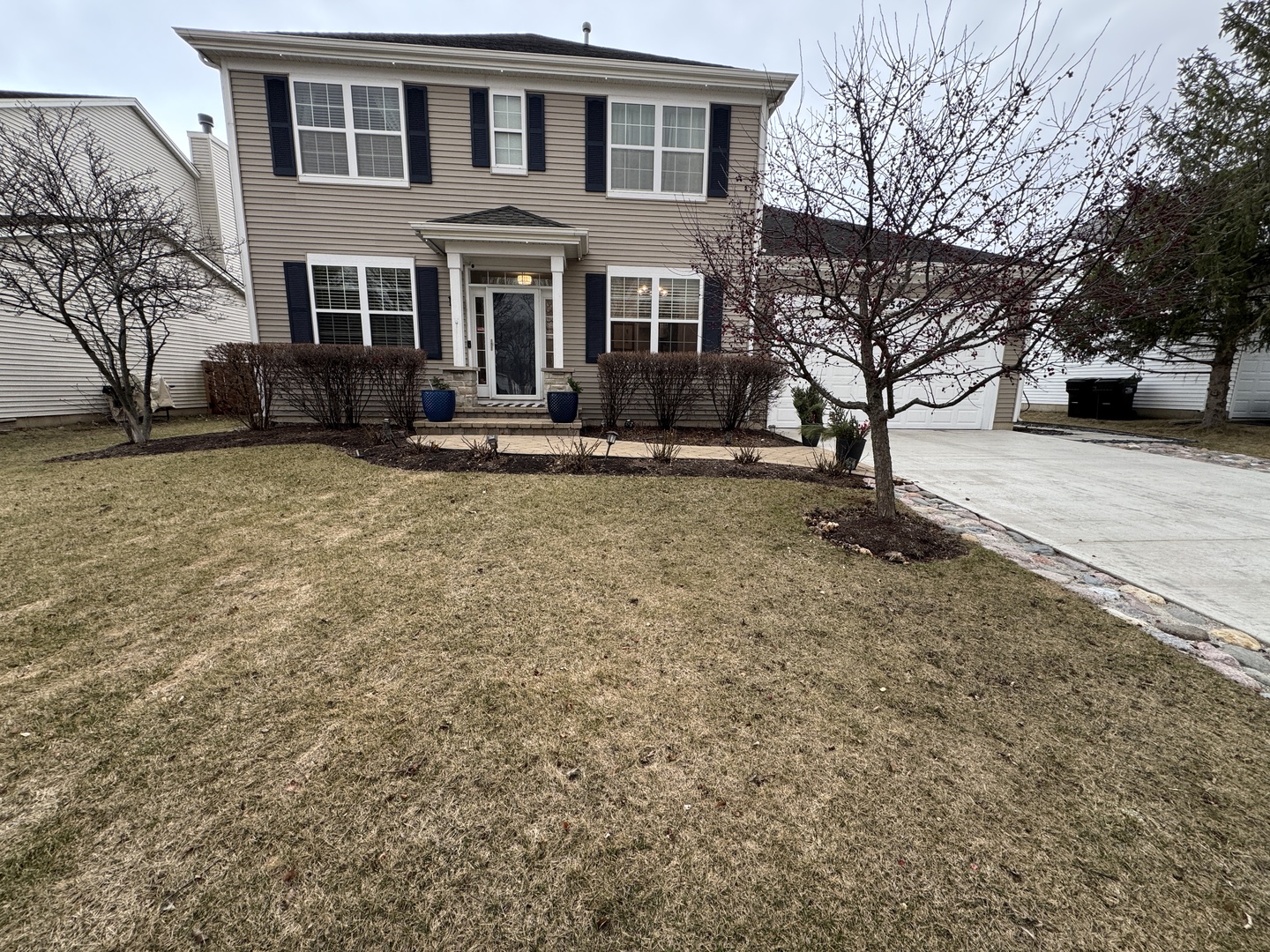 2542 Bluewater Drive Property Photo