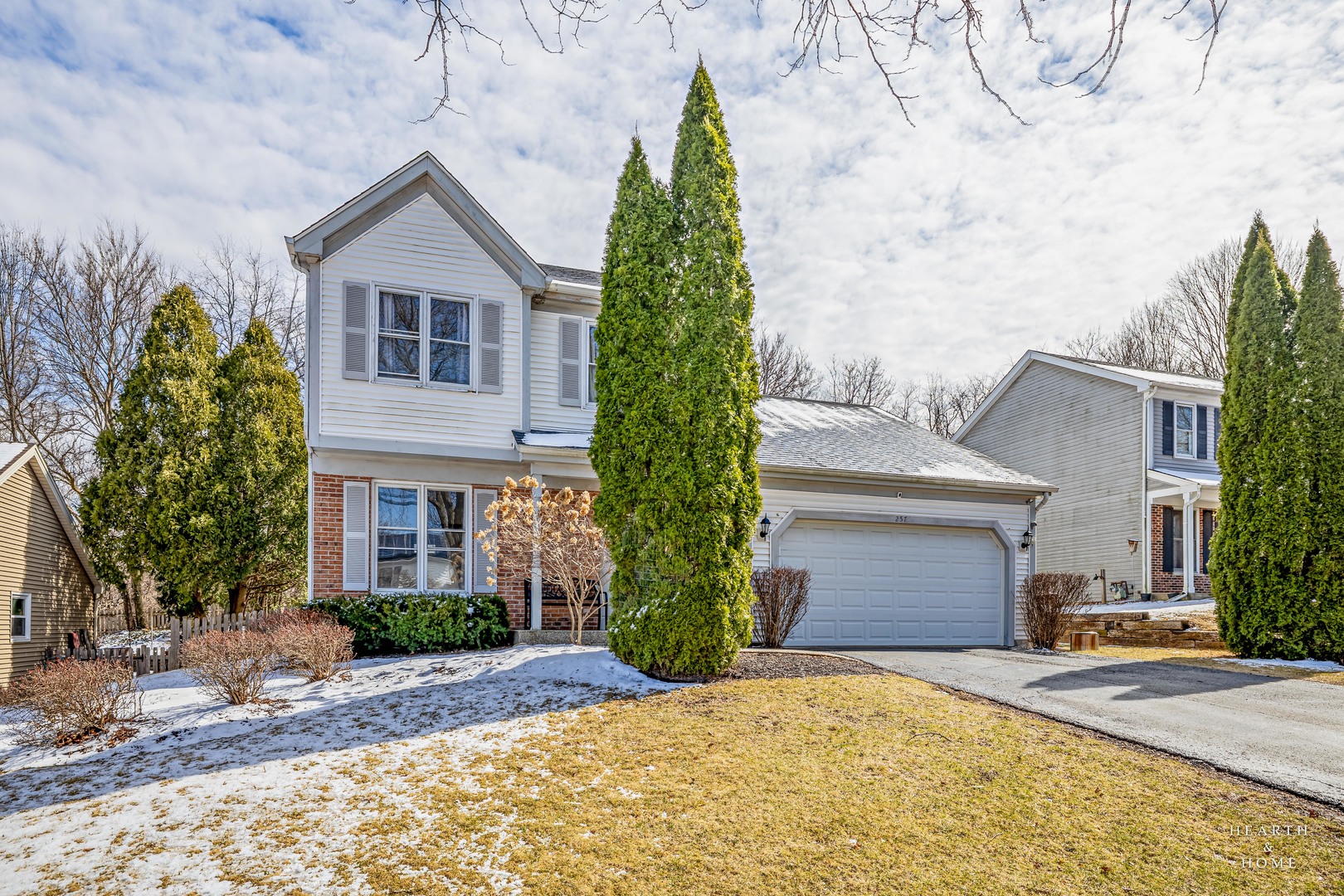 257 Yorkshire Drive Property Photo