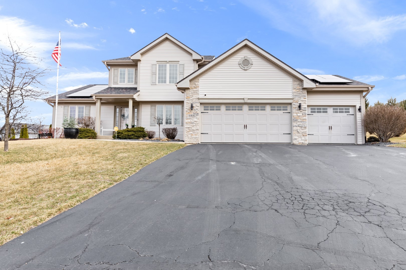 2881 White Fox Court Property Photo