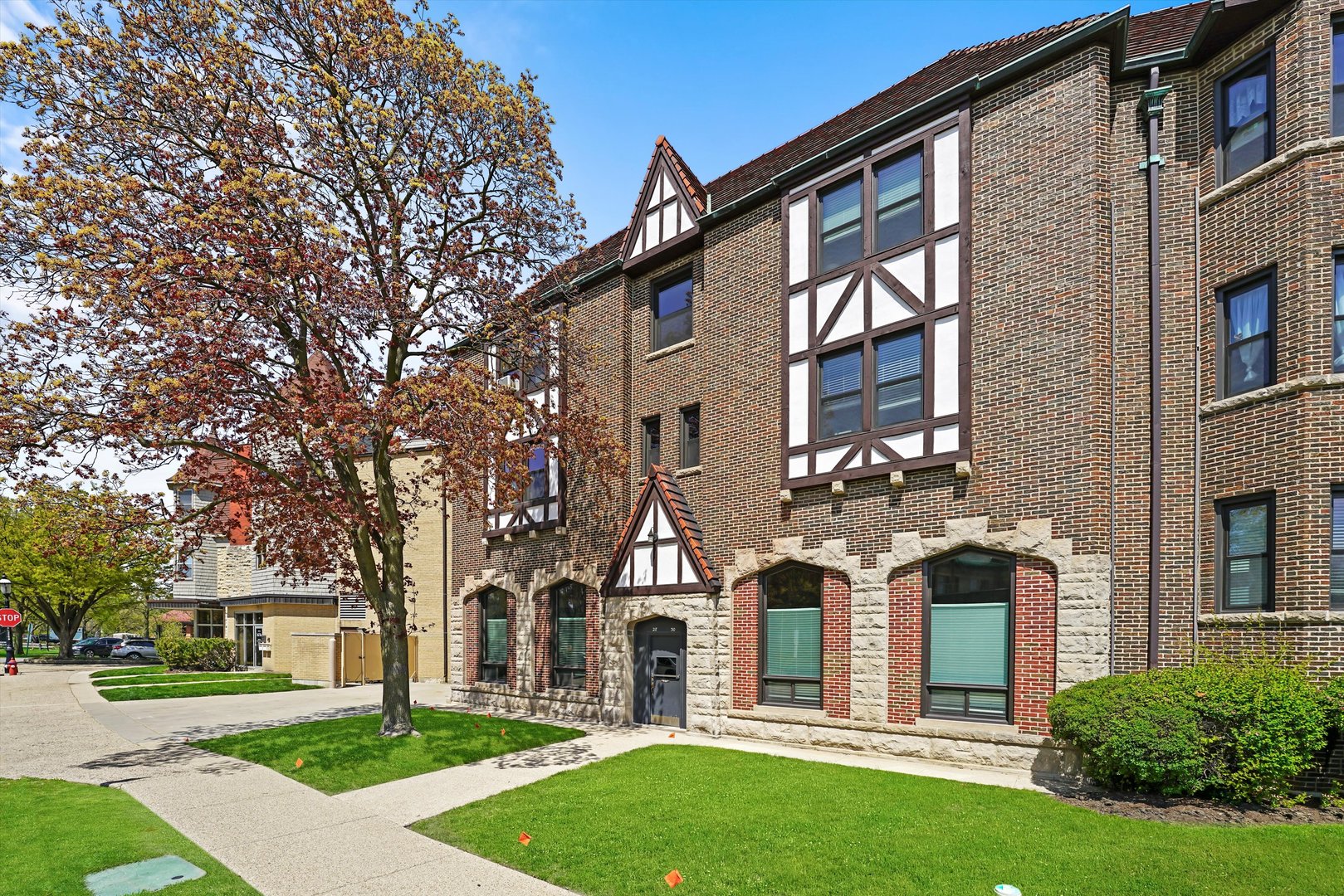 96 Real Estate Listings Main Image
