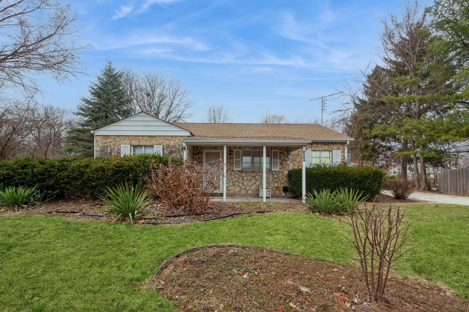 La Grange Highlands Real Estate Listings Main Image