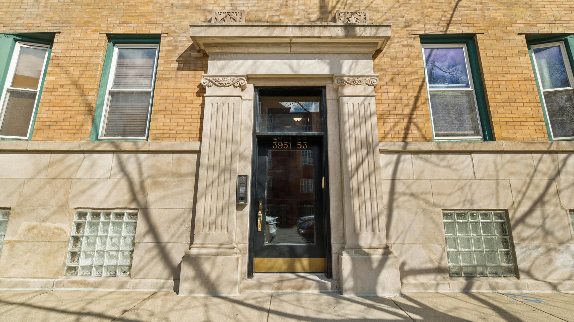3951 N Greenview Avenue 3d Property Photo