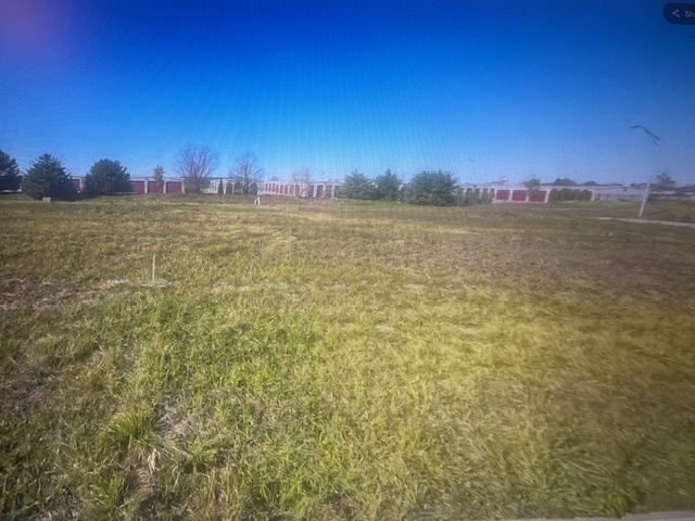 298-301 Clover Circle Property Photo