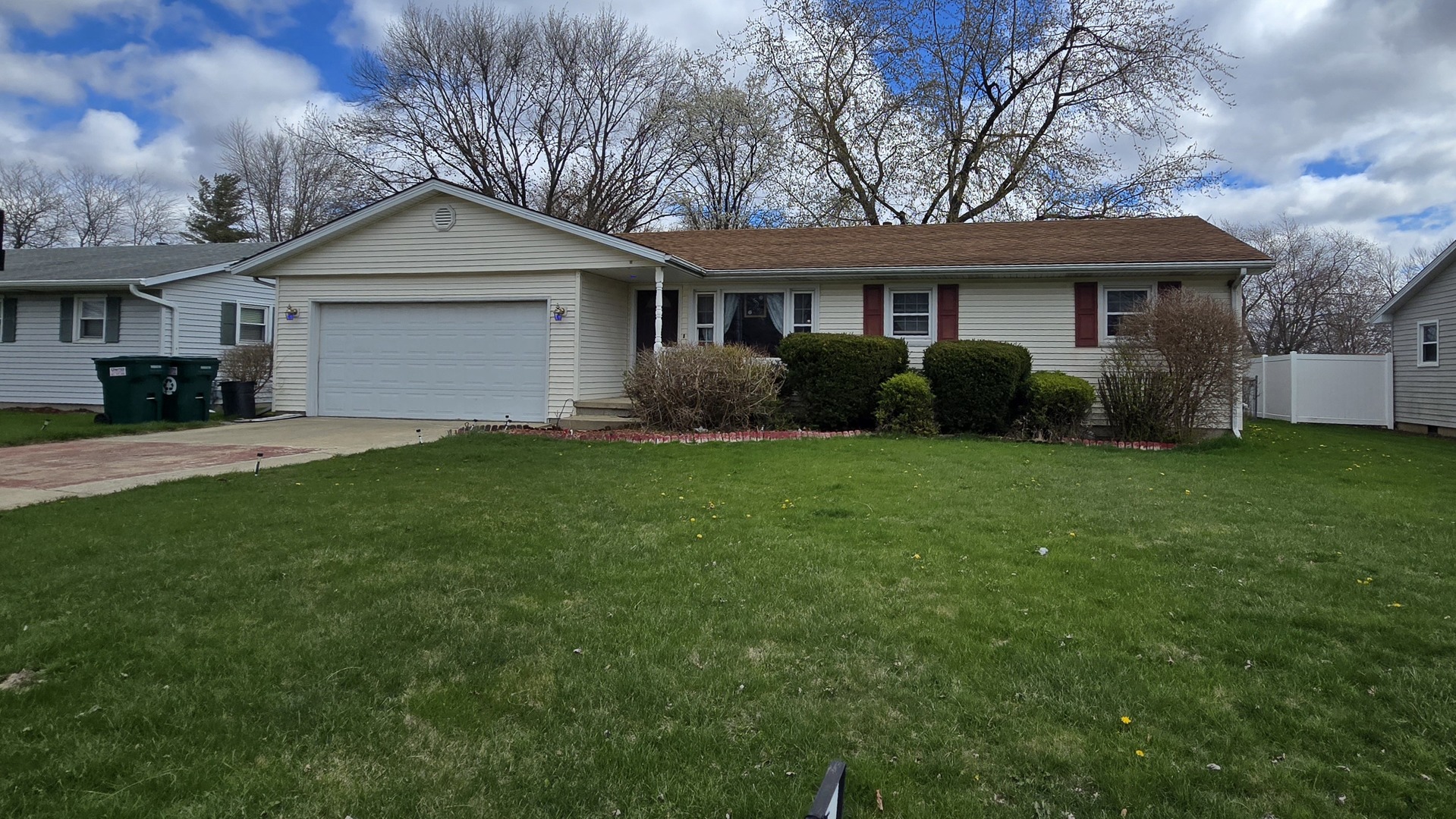 552 N Vanburen Avenue Property Photo