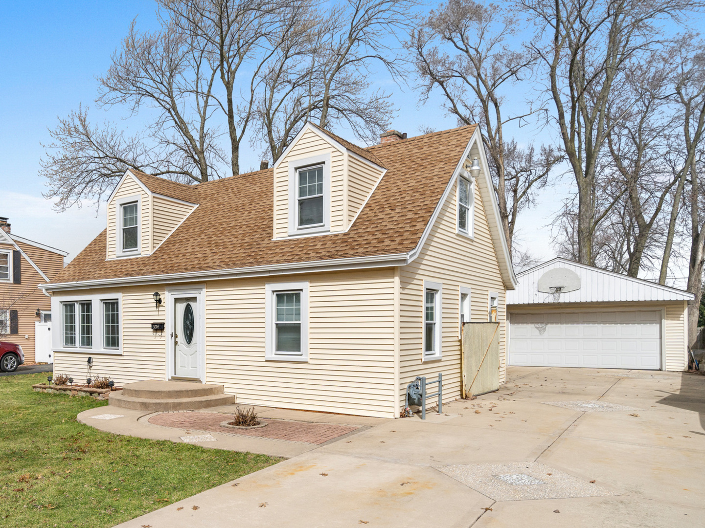 324 E Lyndale Avenue Property Photo