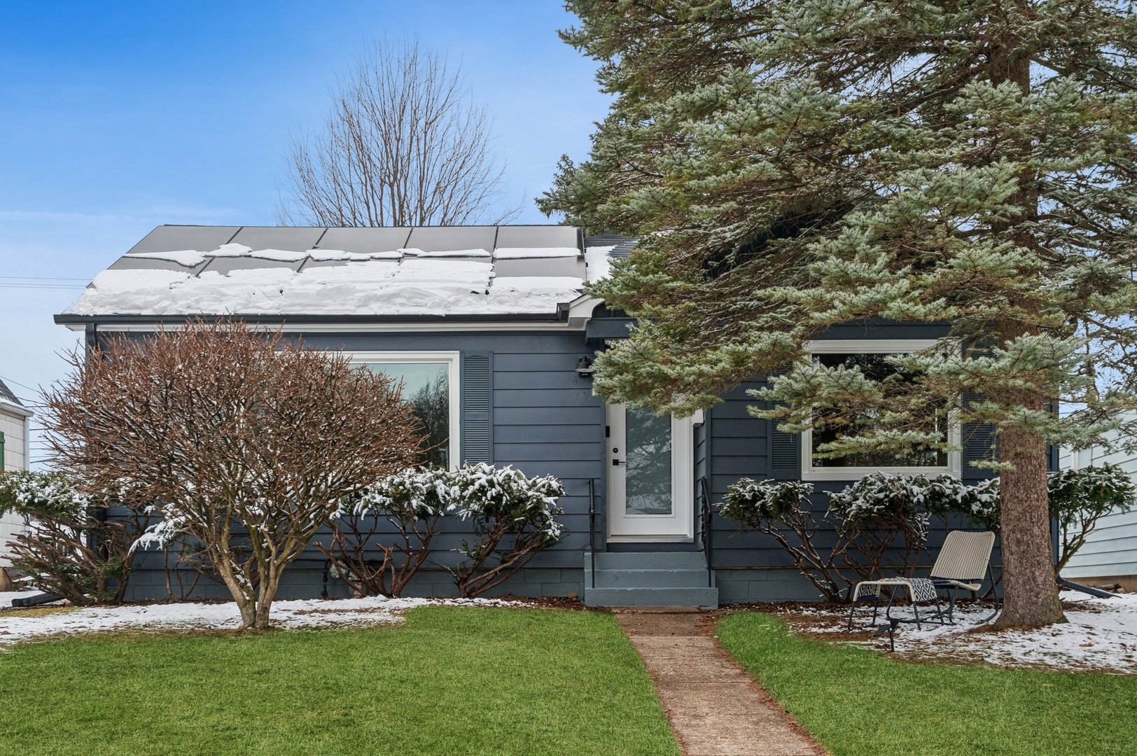 415 Prairie Avenue Property Photo