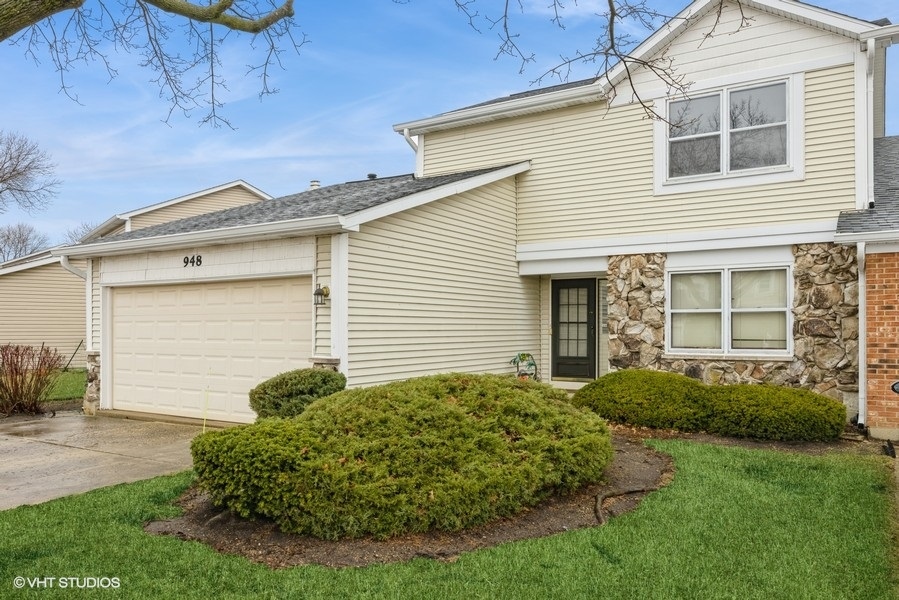 948 Fieldstone Court Property Photo