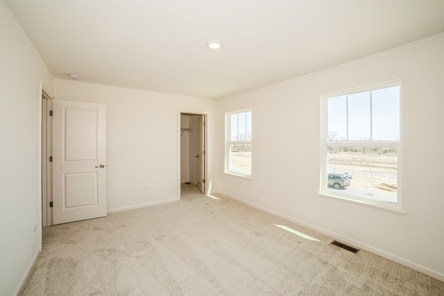927 Greenleaf Street Property Photo 10