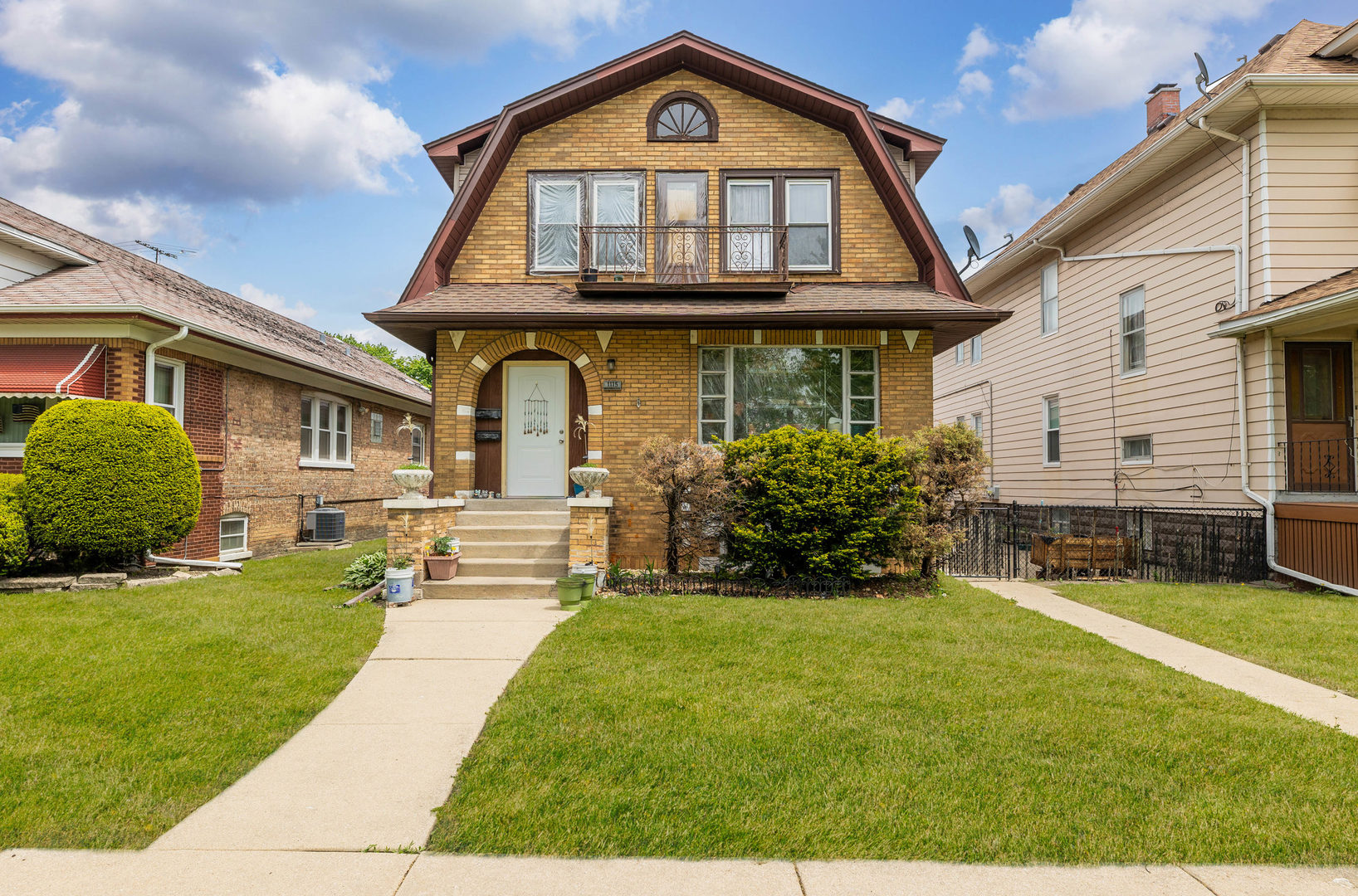 1115 N 19th Avenue Property Photo 1