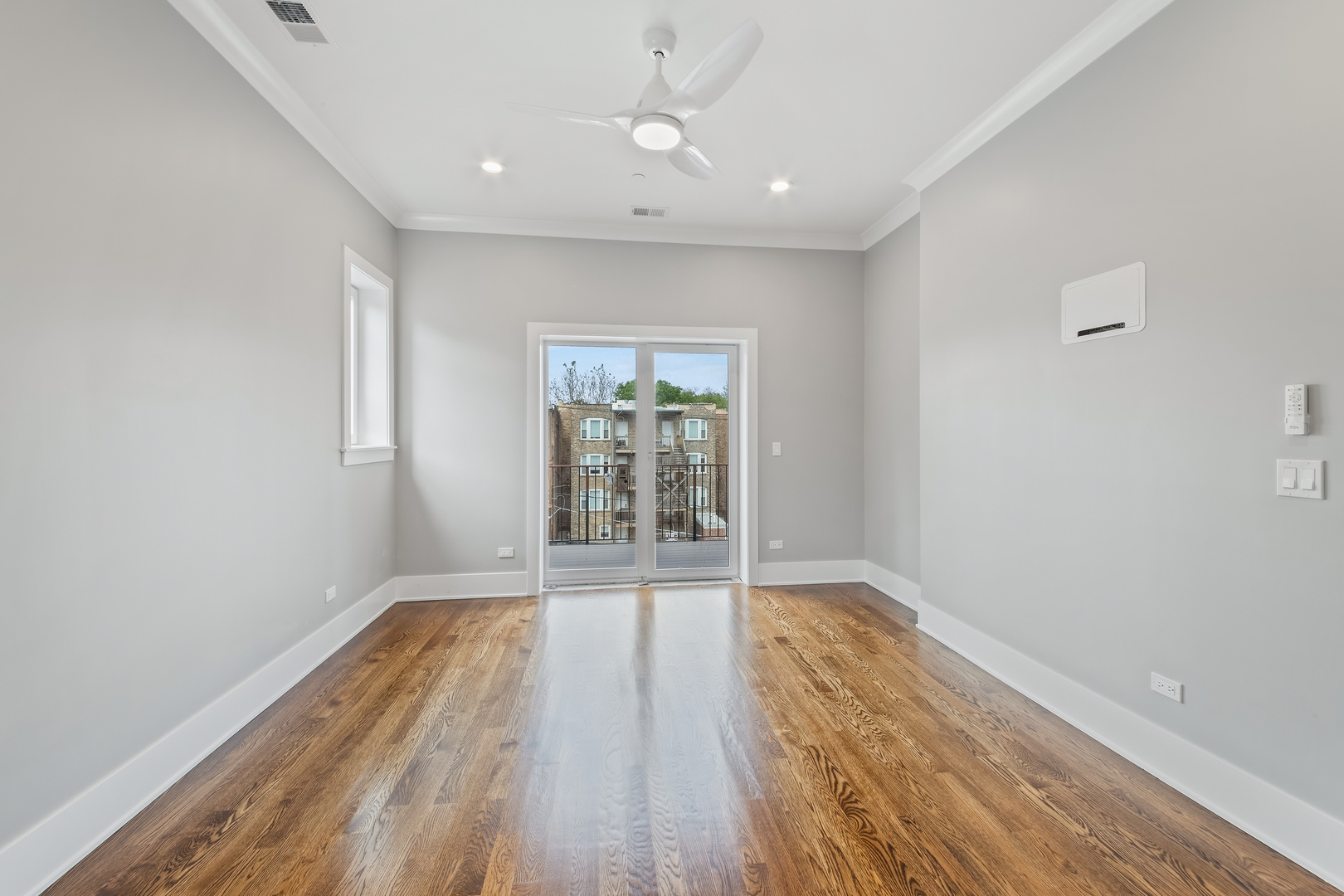 4642 N Magnolia Avenue Property Photo 17