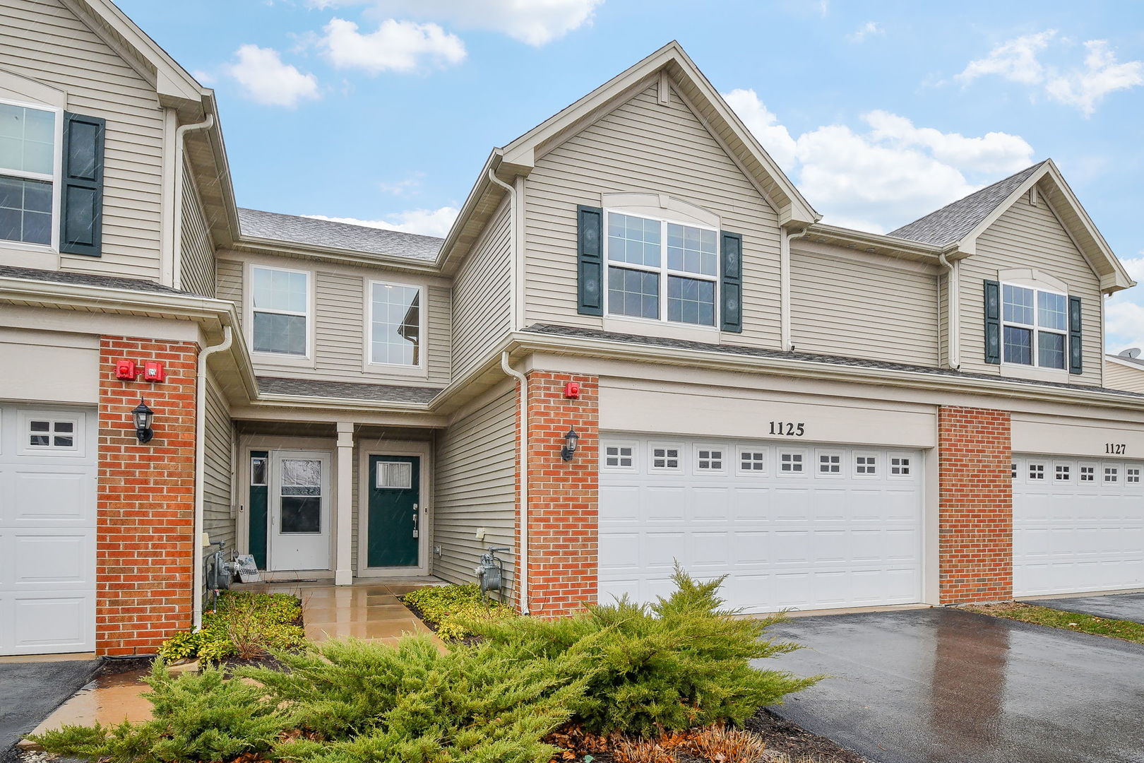 1125 Goldfinch Avenue Property Photo