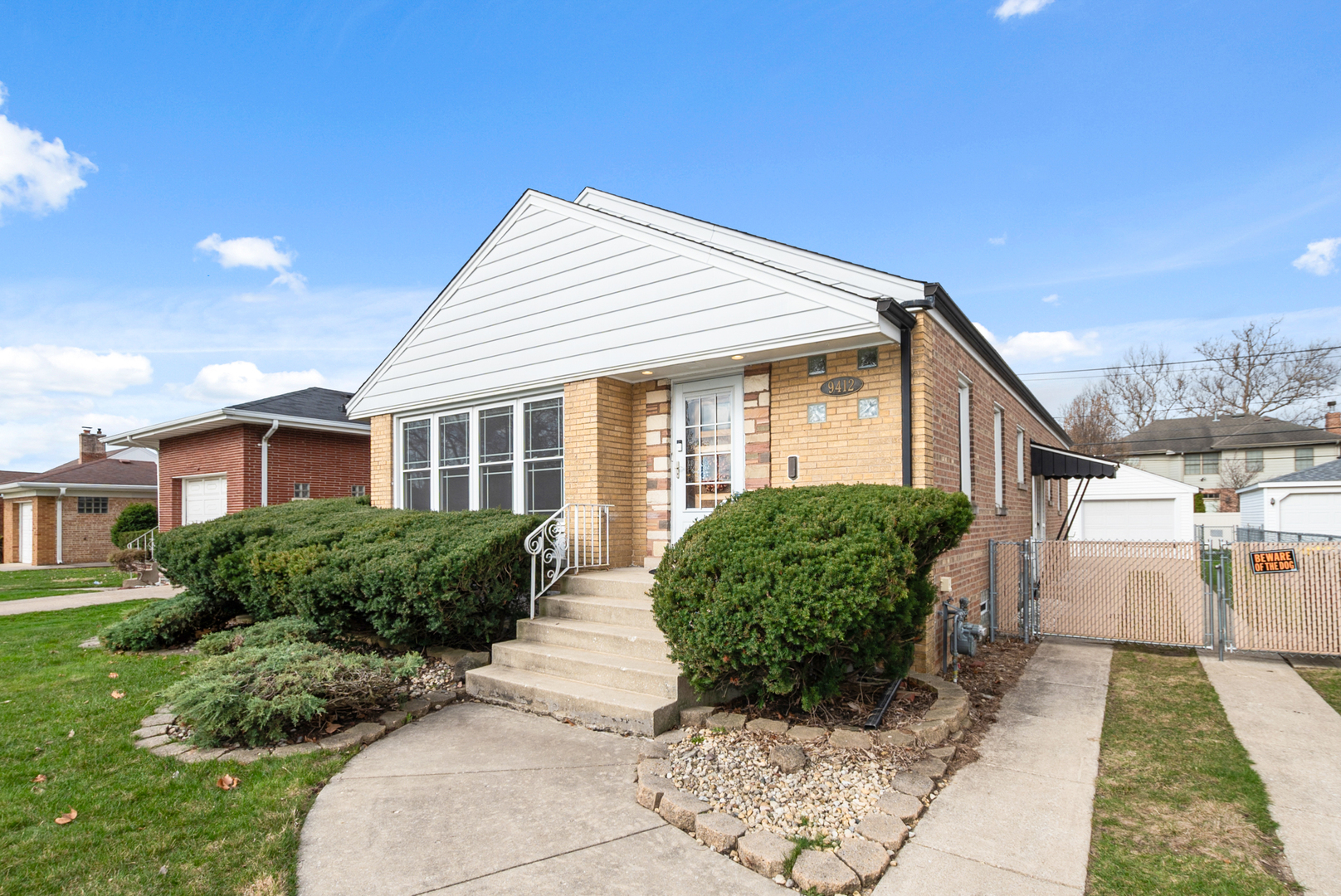 9412 S Millard Avenue Property Photo