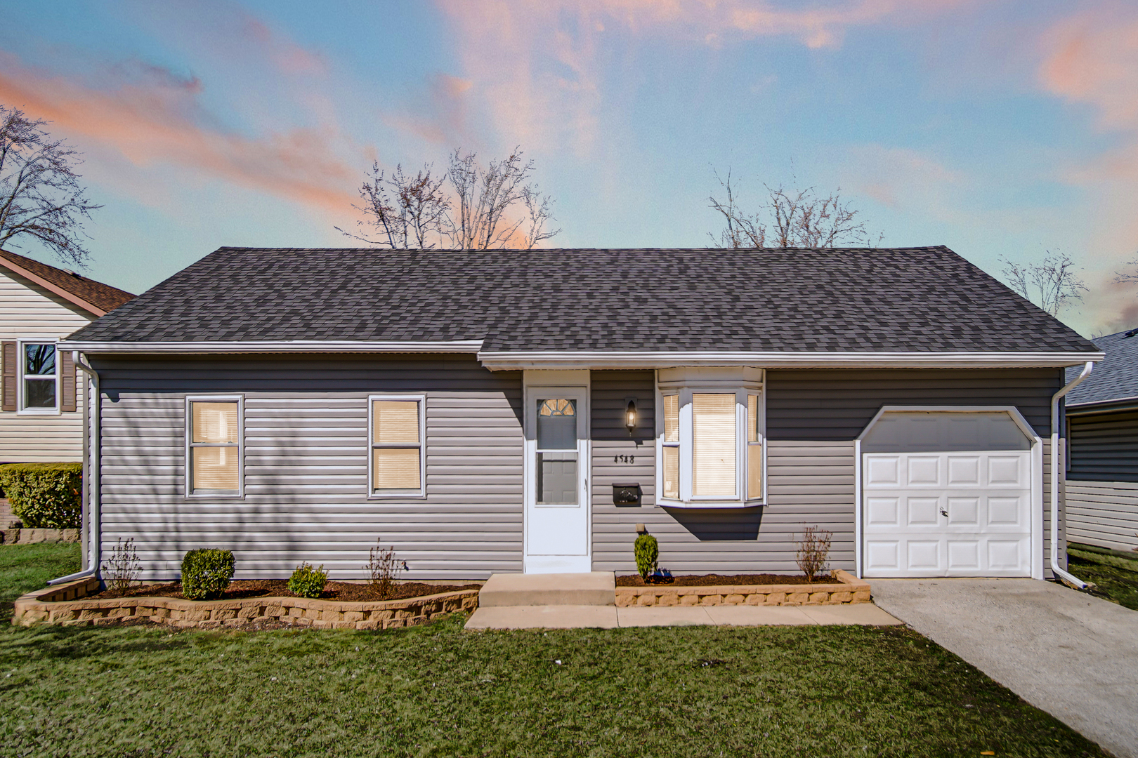 4548 Windsor Court Property Photo