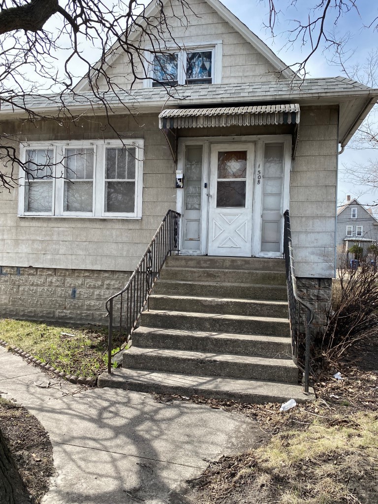 1508 S 1st Avenue Property Photo 1