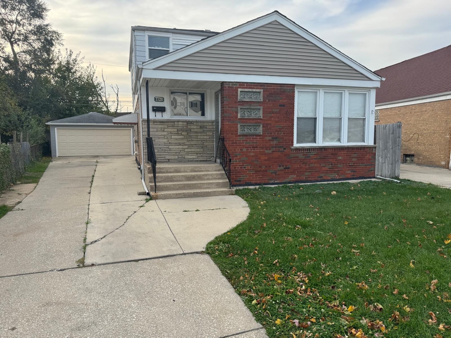 7728 S Karlov Avenue Property Photo