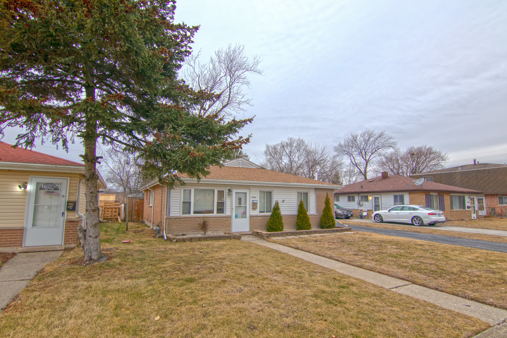 1344 Superior Avenue Property Photo