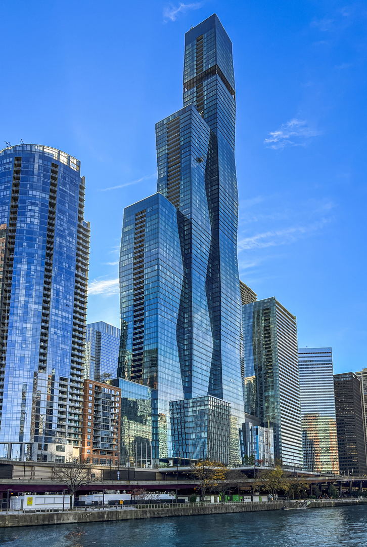 363 E Wacker Drive 6306 Property Photo 1