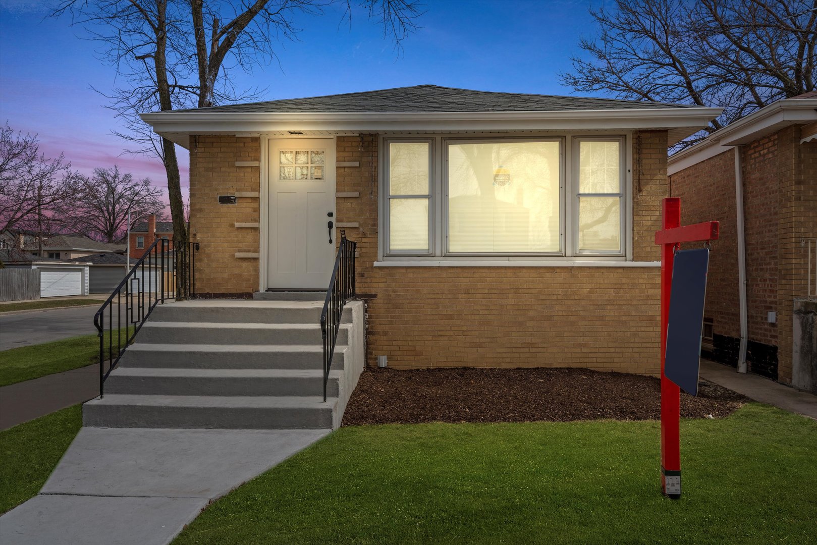5301 S Menard Avenue Property Photo