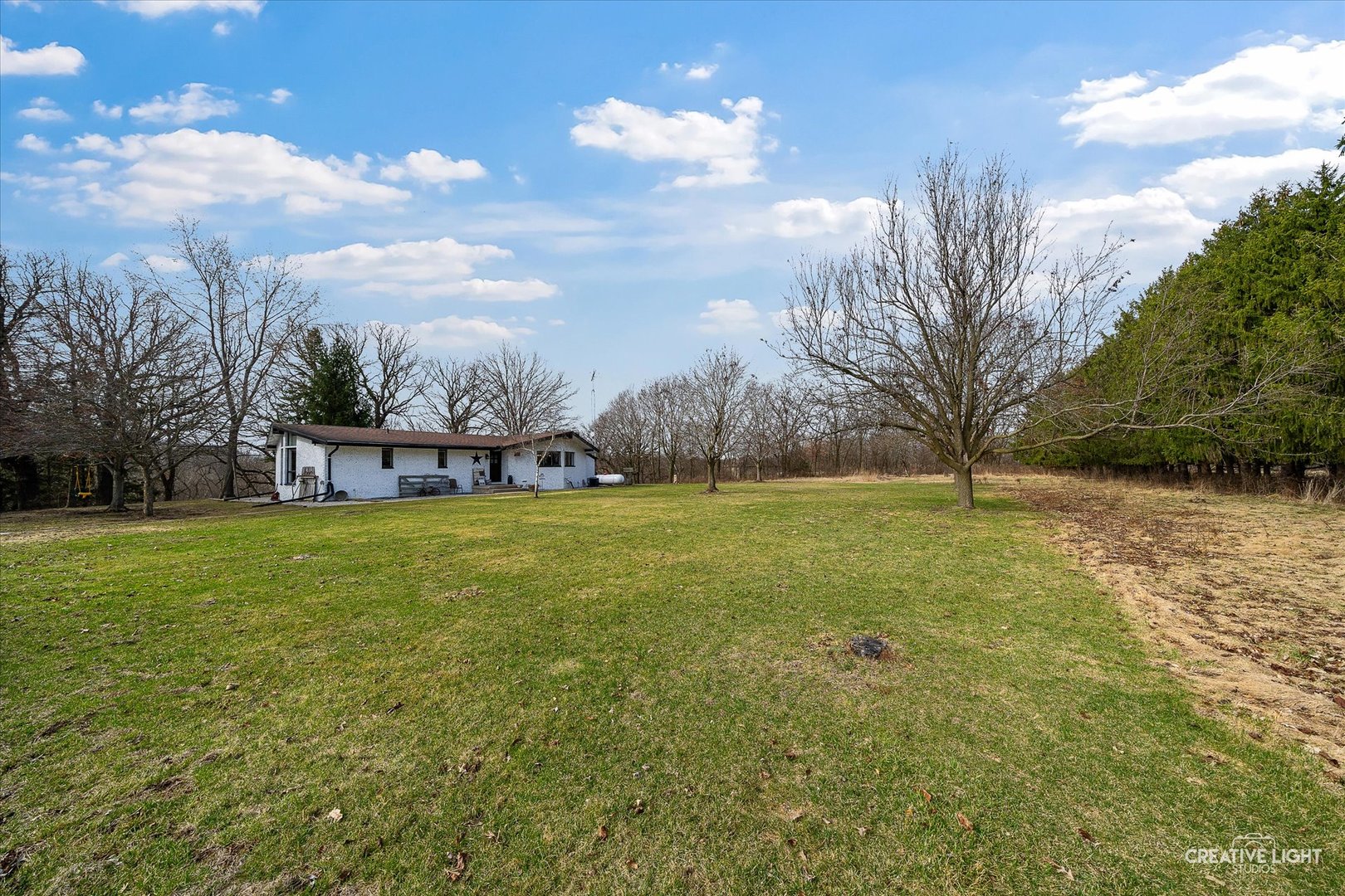6815 W Dupont Road Property Photo