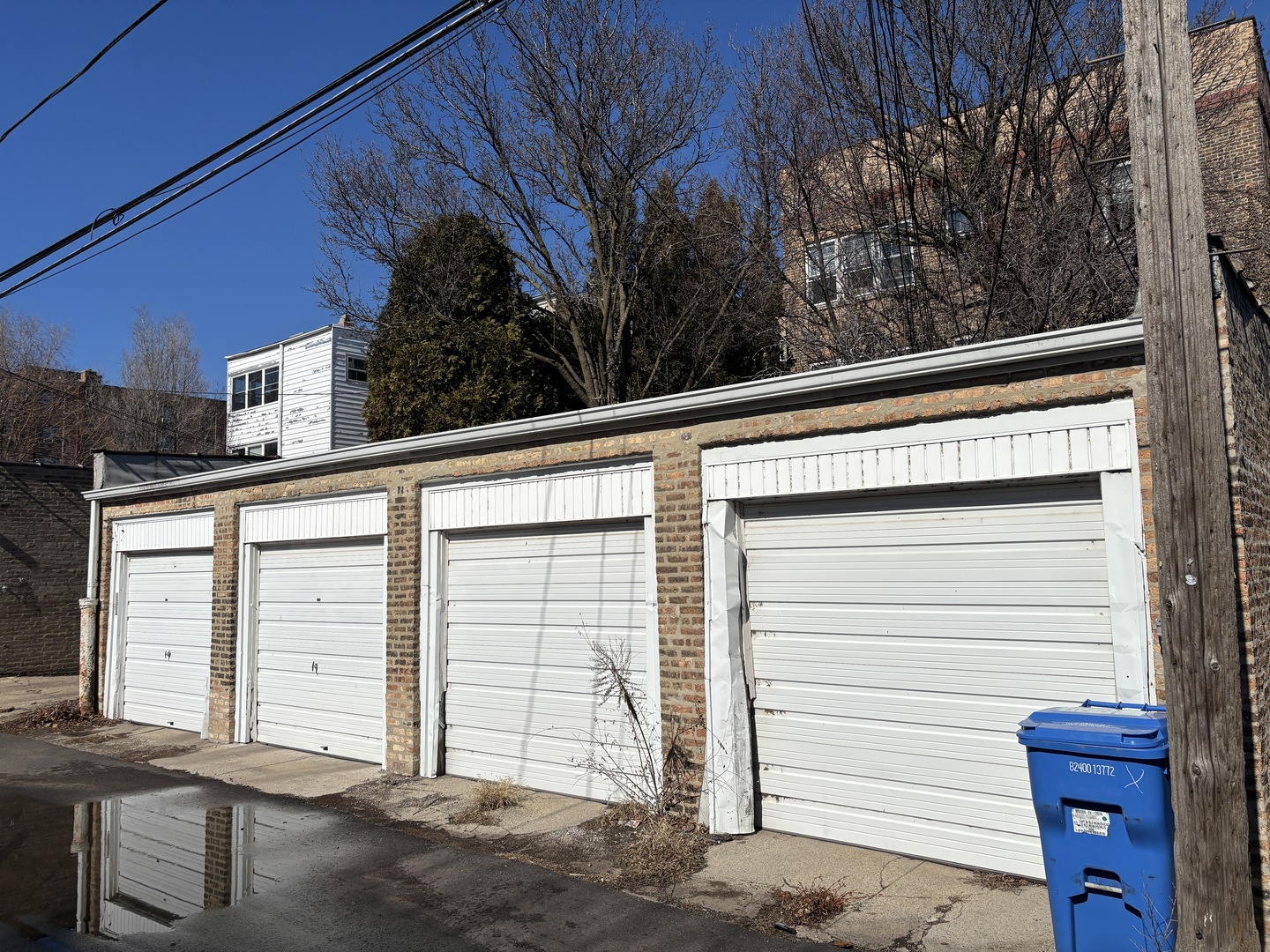 1123 W North Shore Ave Property Photo 3
