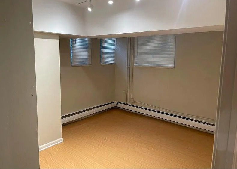 1123 W North Shore Ave Property Photo 14
